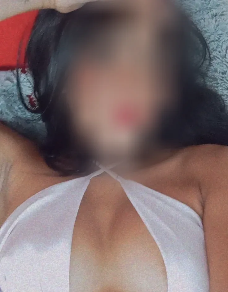 Cornelia, 25
