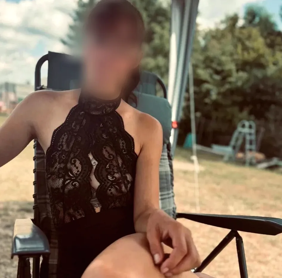 Ivana, 29